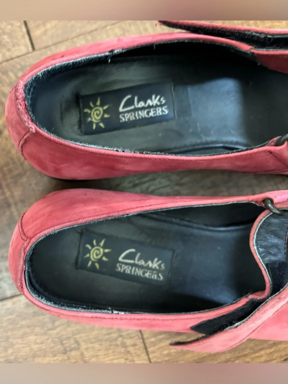 Clark’s red suede springers Mary Jane shoes for women size 6 vintage